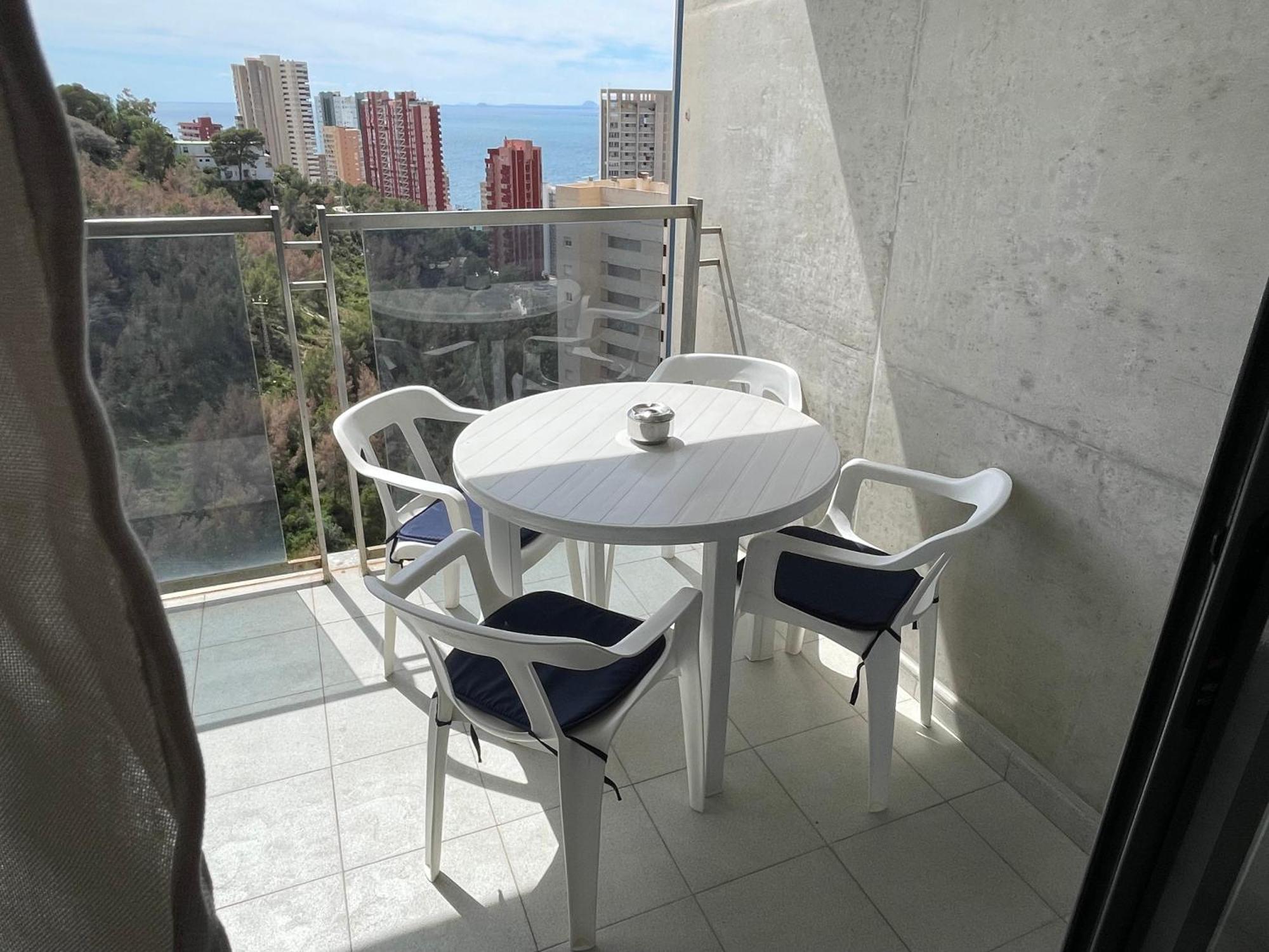 Apartamento Con Vistas Y Bien Ubicado Renovado Benidorm Exterior foto