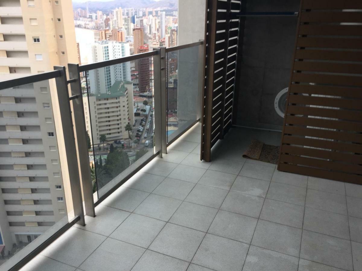 Apartamento Con Vistas Y Bien Ubicado Renovado Benidorm Exterior foto